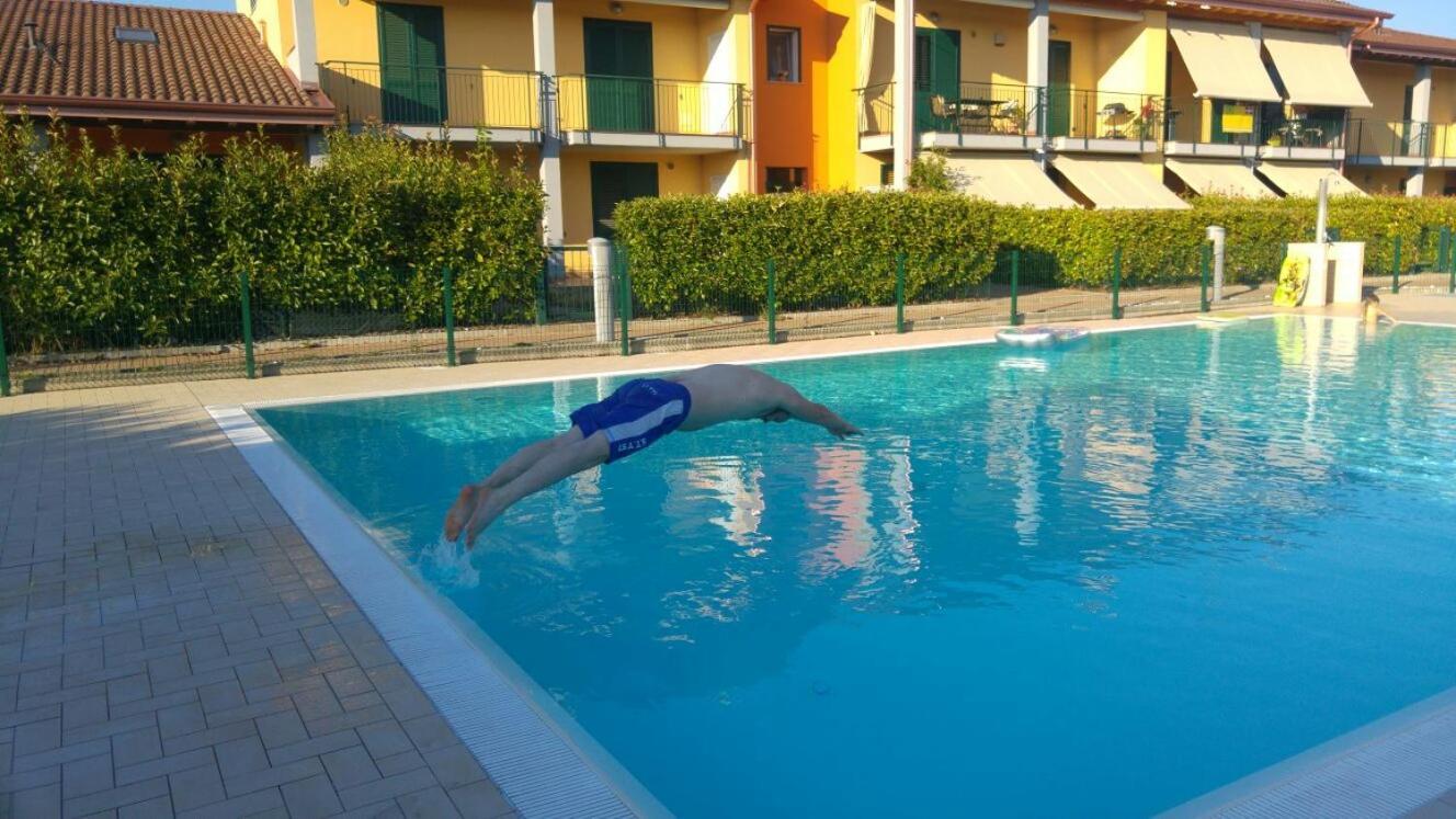 Peschiera Appartamenti Vacanze Peschiera del Garda Zewnętrze zdjęcie